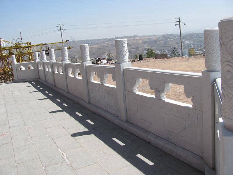 待建的橋面石欄桿[編號(hào)344]