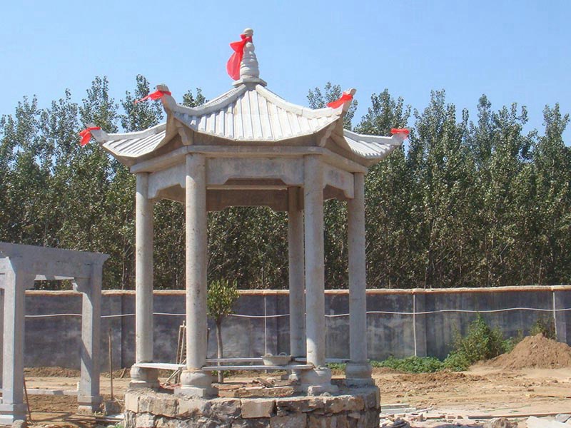 圍墻內(nèi)新建的青石涼亭[編號002]