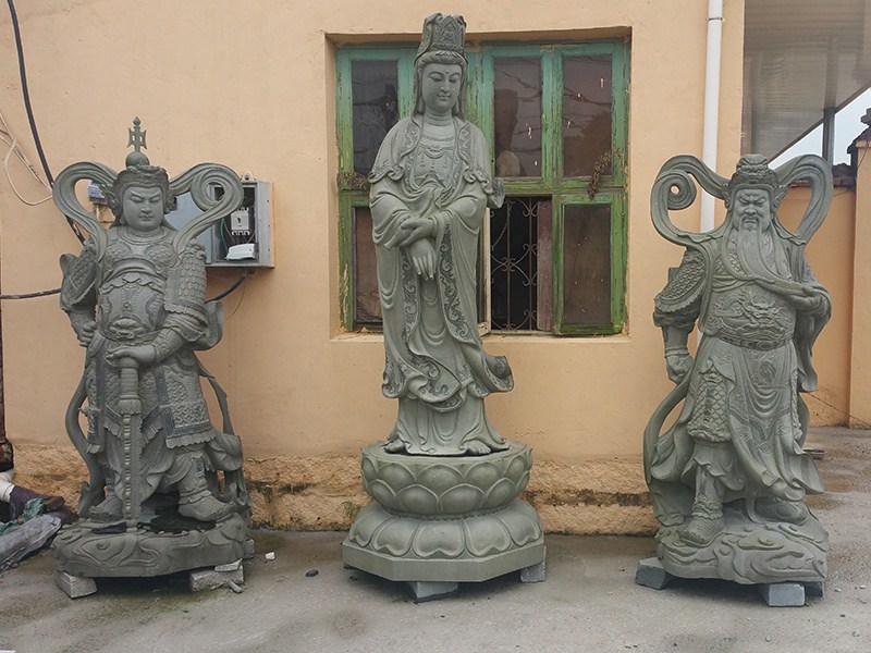 綠砂巖觀(guān)音像