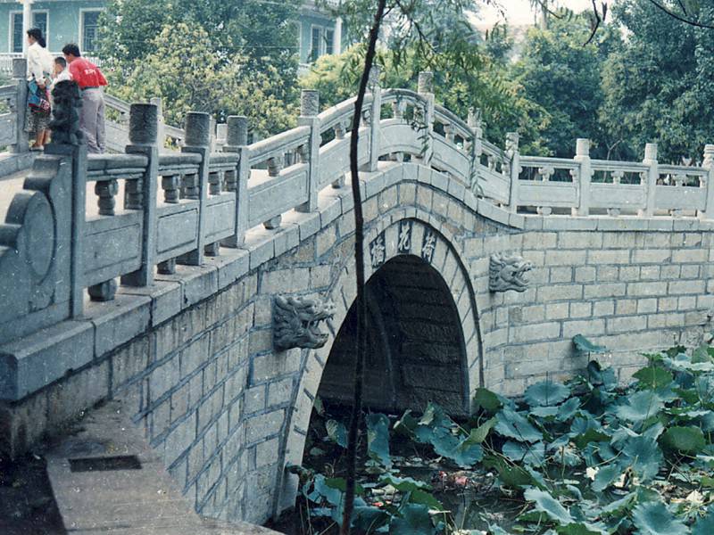 景區(qū)拱橋大理石欄桿（編號334）